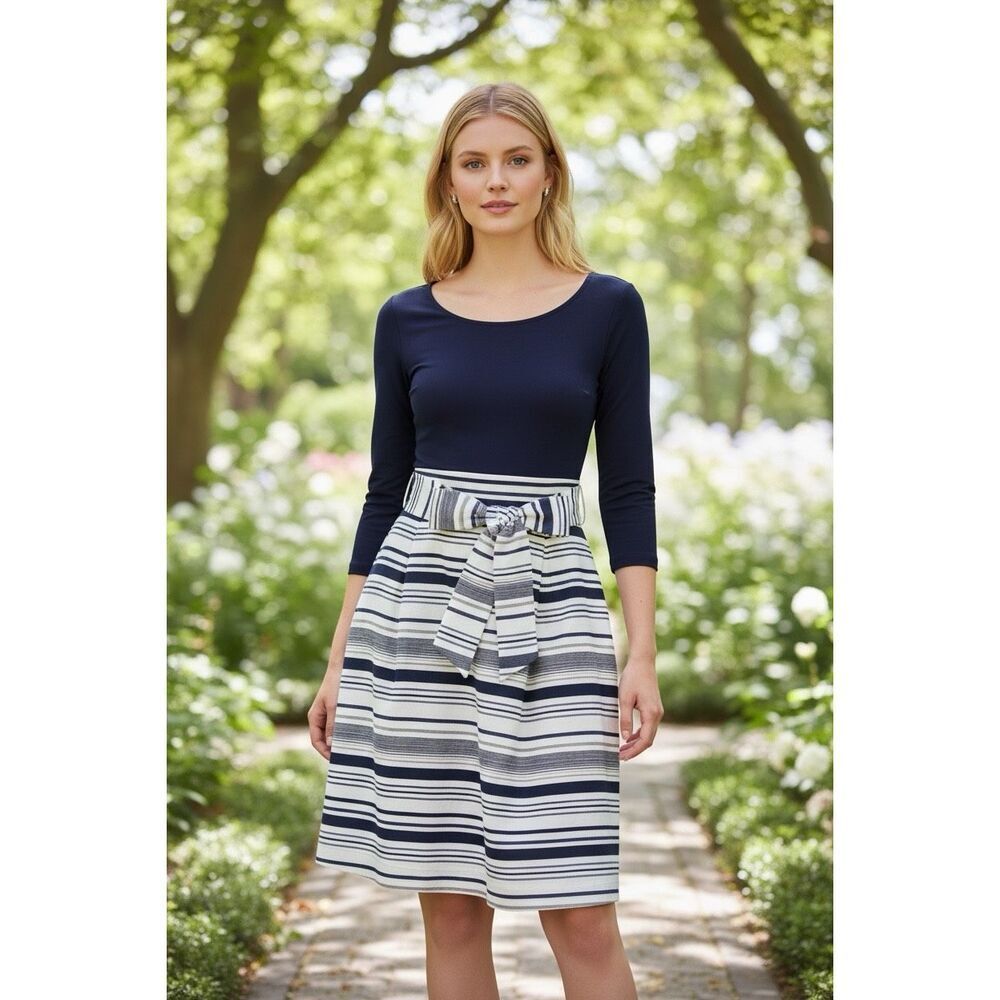 Jessica Howard  3/4 sleeve dress , low v- beck in back